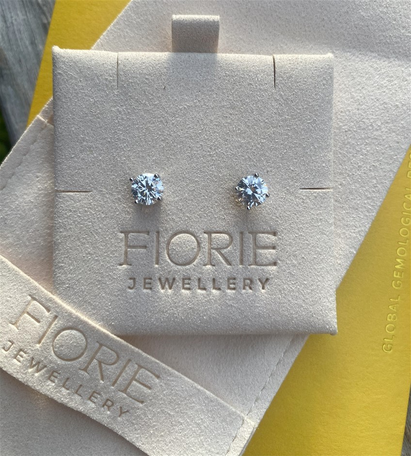 Boucles D'oreilles Clous En Argent 925 Avec Moissanite 1 Carat - Limani London, Coffret