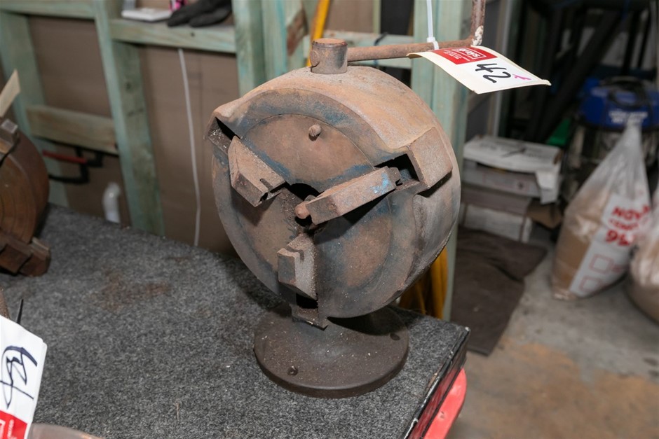 Octopus 3 Jaw Machine Chuck Fixture