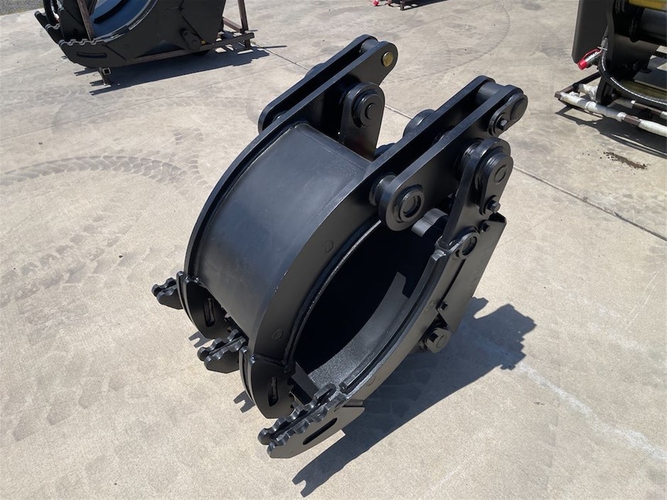 Dual Ram Hydraulic Grapple Attachment to Suit 8T Excavators (Unused)