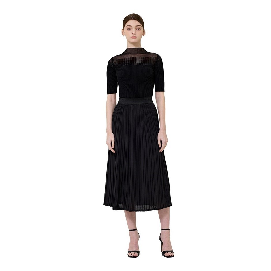 YOICHEU Women's Pleated Skirt, Size S/M, Black.