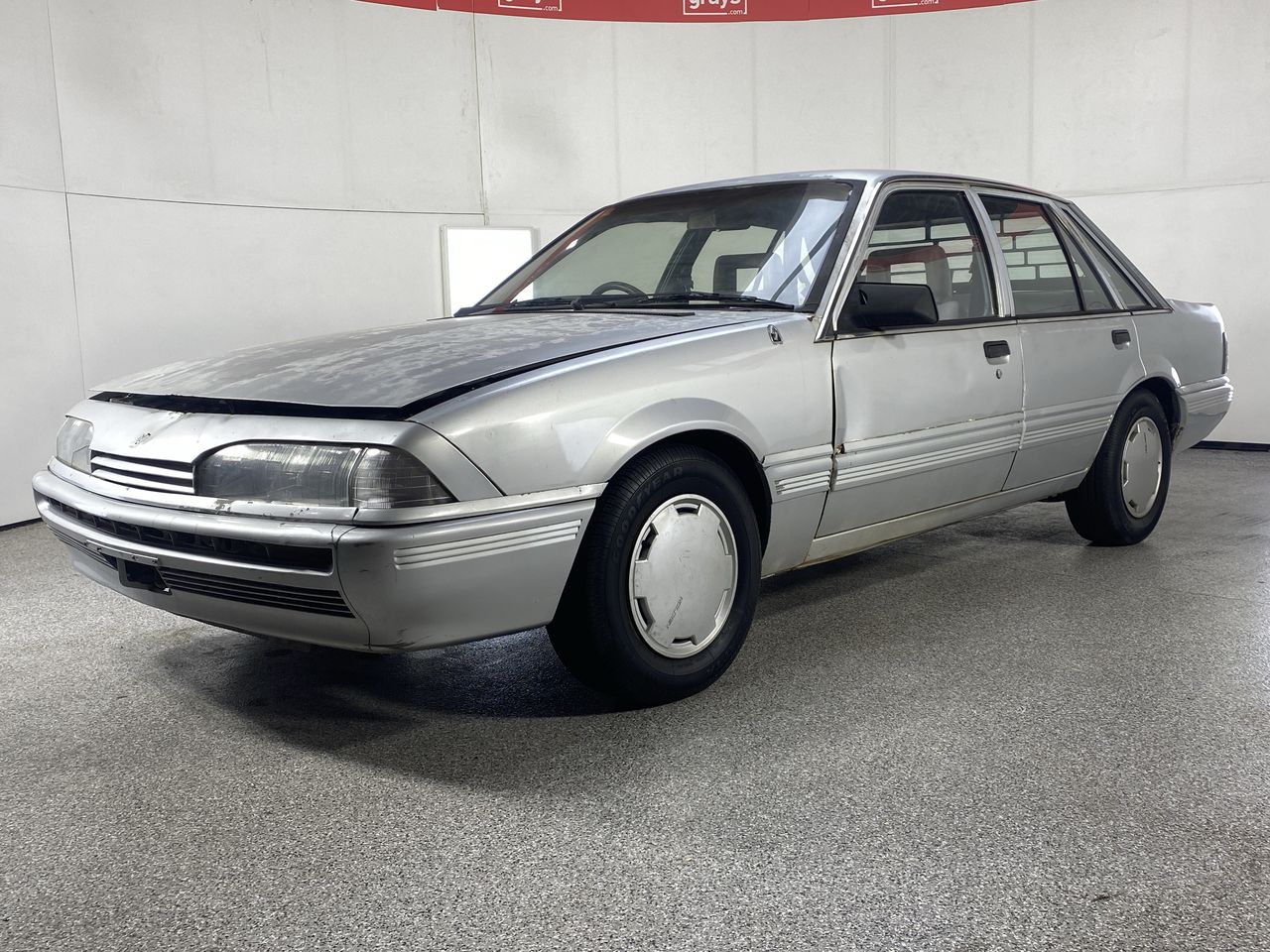 1988 Holden VL Executive Automatic Sedan