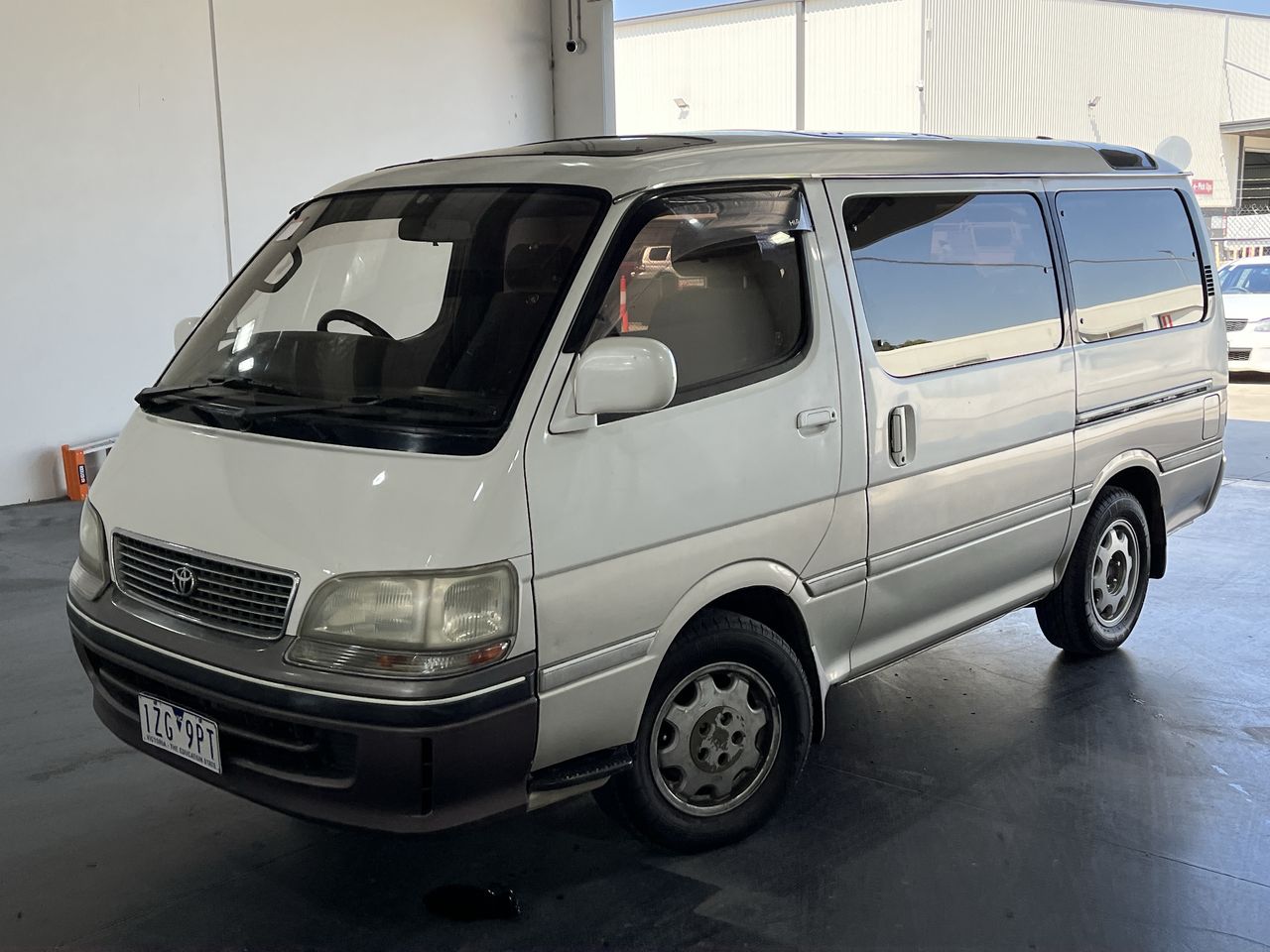 Toyota Hiace Import Automatic 8 Seats Van