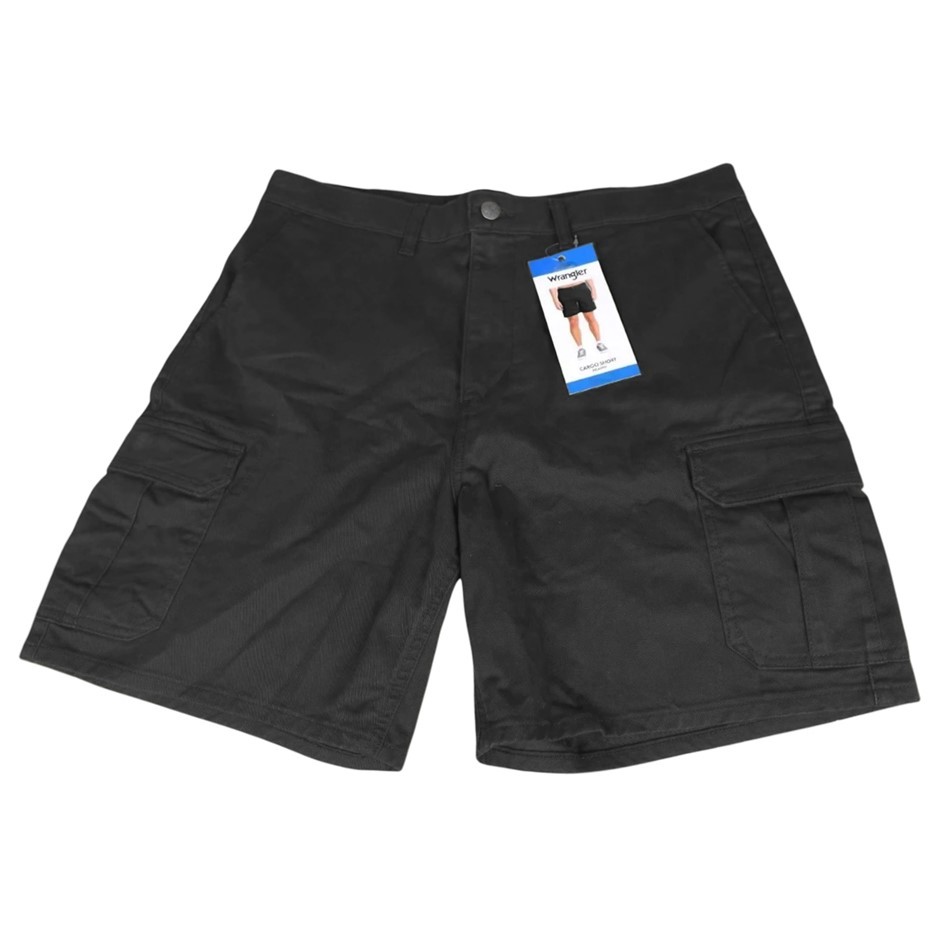 WRANGLER Men's Relaxed Cargo Short, Size 36, Black (602), 903132. Buyers N