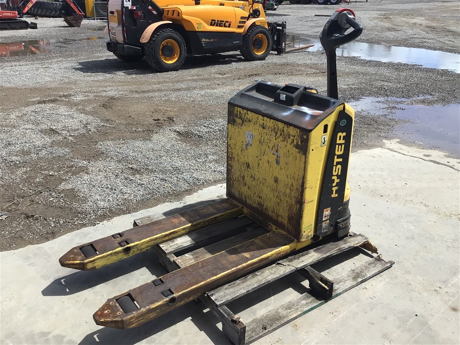 Unreserved Forklifts, Pallet Trucks & Sweepers