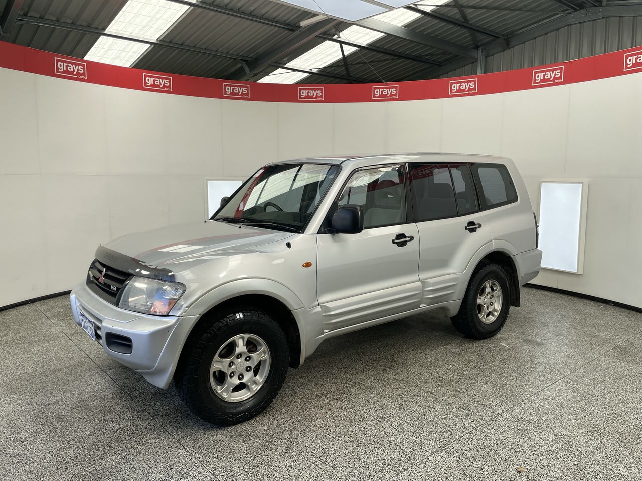 2002 Mitsubishi Pajero GLS LWB (4x4) NM 