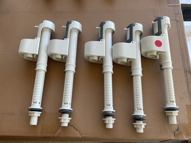 5 x Toilet Inlet Valves Bottom Water Inlet Auction (0050-9058287 ...
