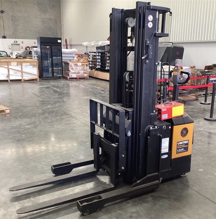 Liquidation - 2021 United Walkie Stacker - NSXP15EA