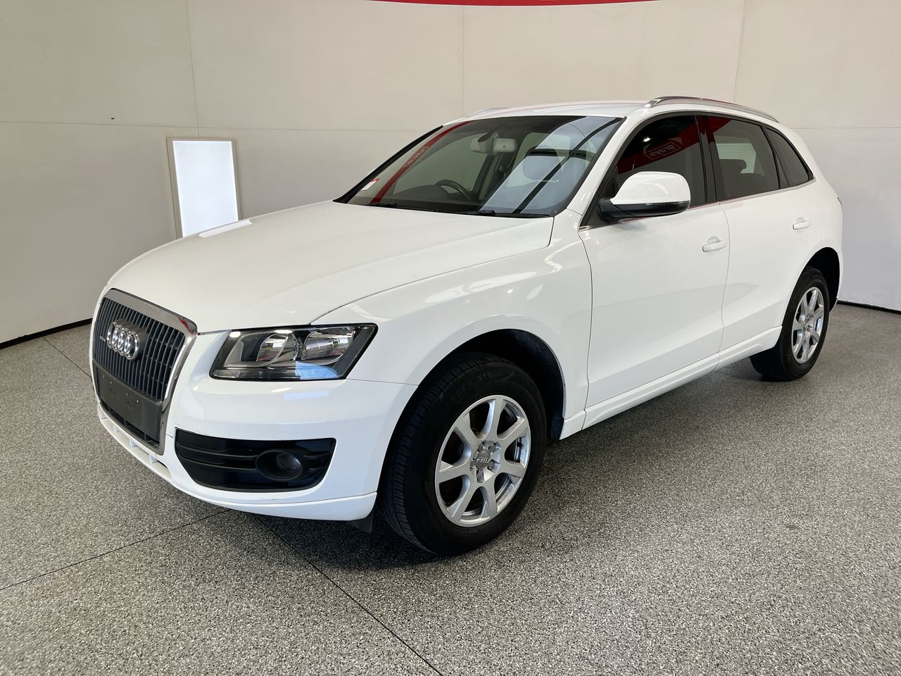2010 Audi Q5 2.0 TFSI Quattro 8R Automatic Wagon