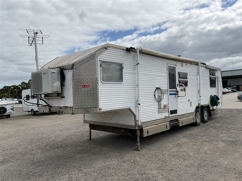 1995 Windsor 5th Wheel Caravan