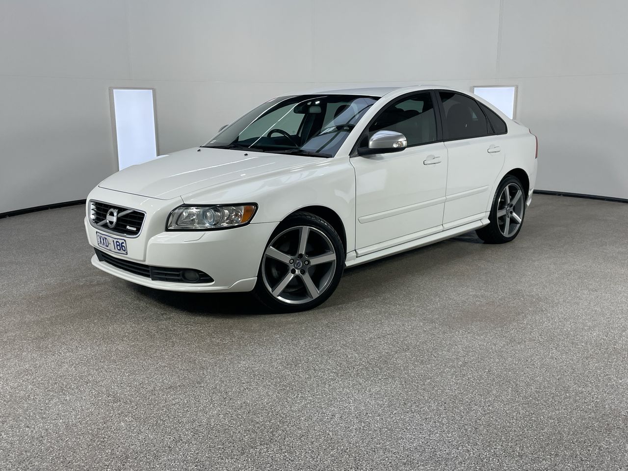 2010 Volvo S40 T5 R-DESIGN Automatic Sedan