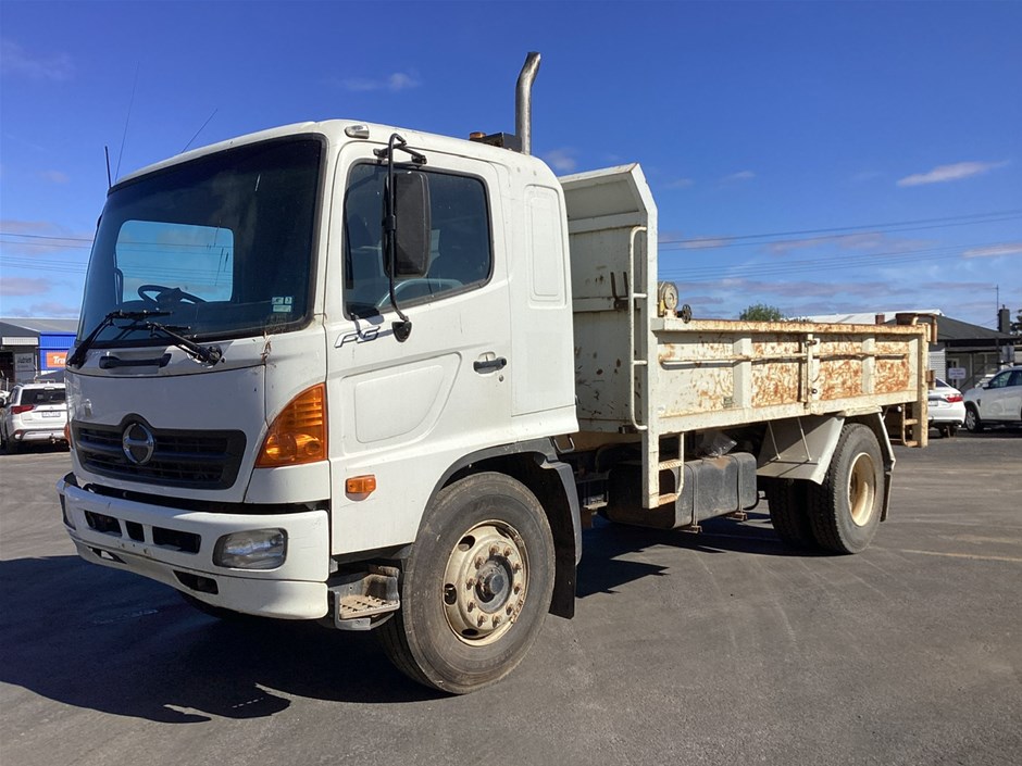 Council Auction - Hino Tipper and Sweeper and more