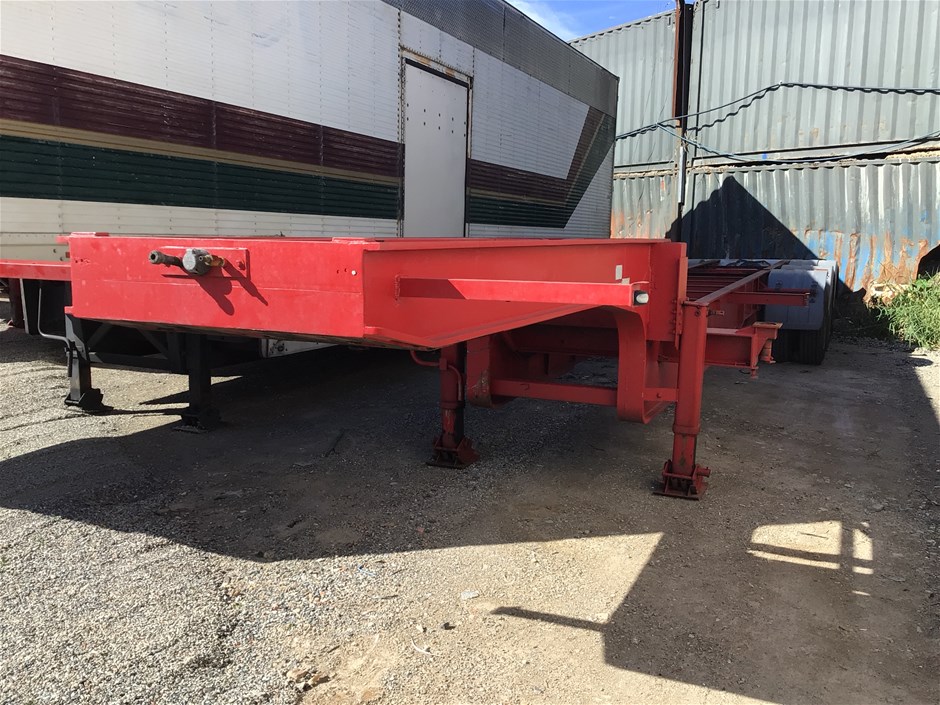 1994 HaulMark Trailers 3ST36 Quadaxle Skeletal Trailer