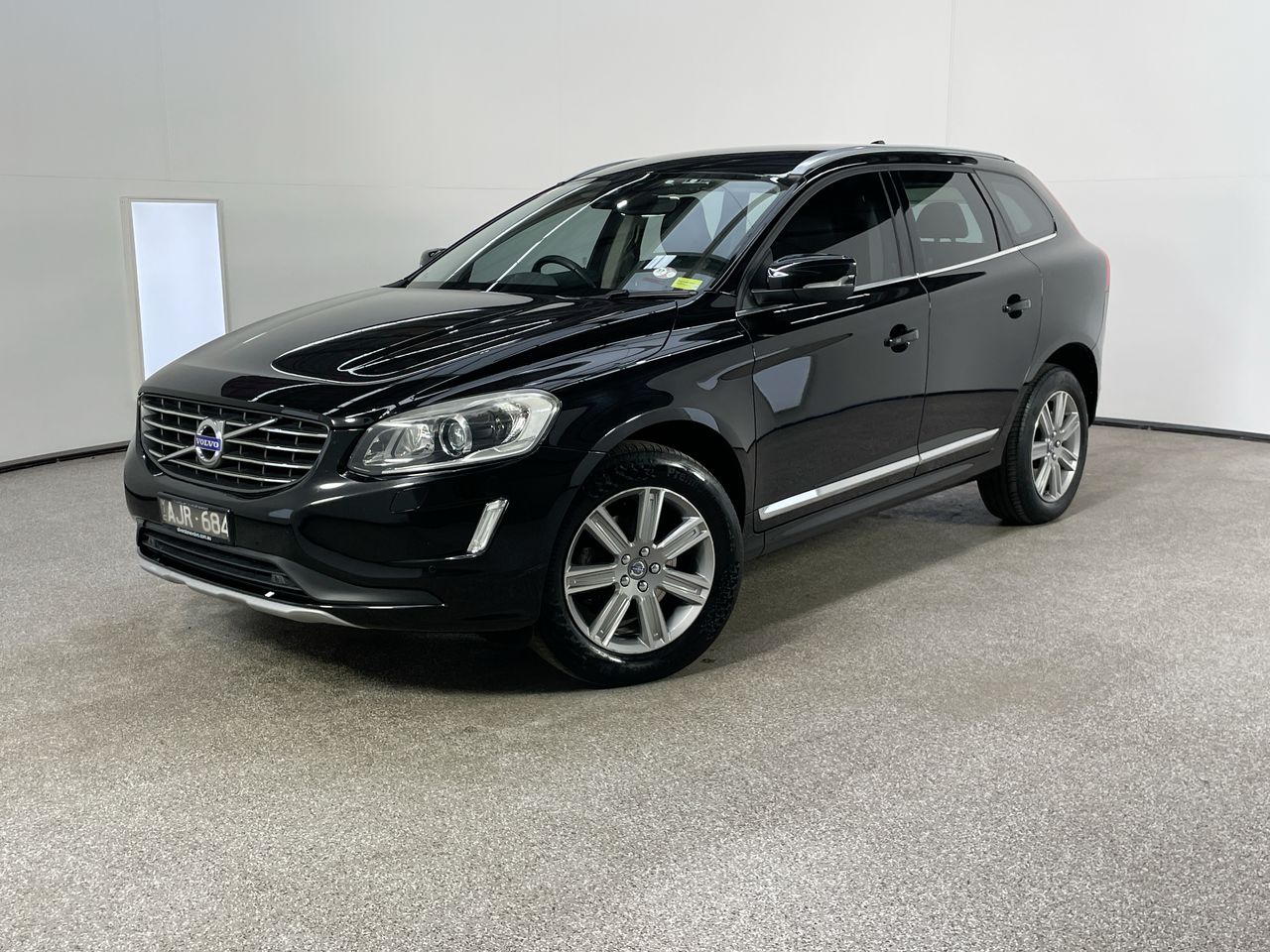 2016 Volvo XC60 D4 LUXURY Turbo Diesel Automatic Wagon