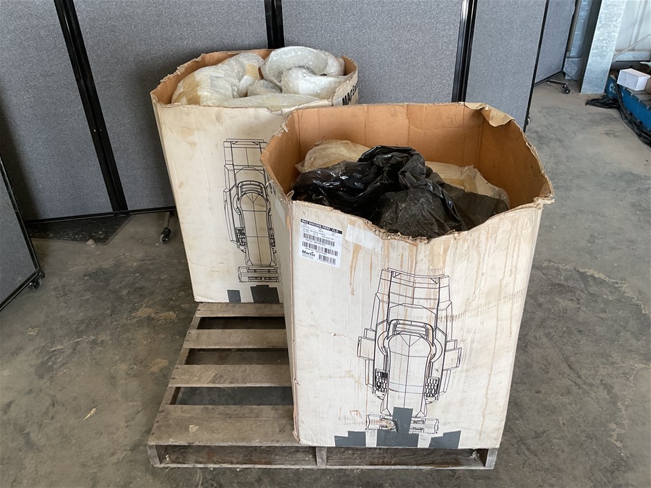 No Reserve 2 x Cardboard Boxes Vari-Lite Cover Sets