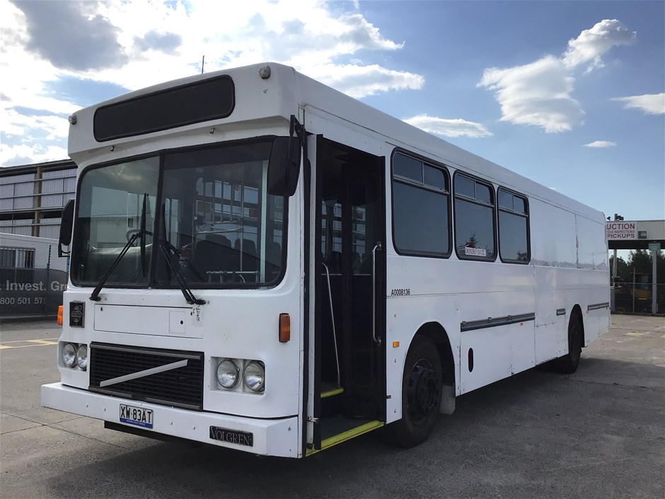 1987 Volvo B10M 4 x 2 Bus