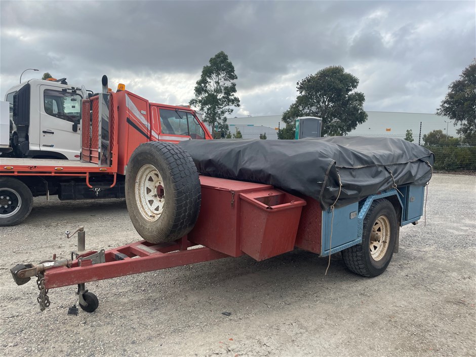 2004 Tru Blu Box Camper Trailer