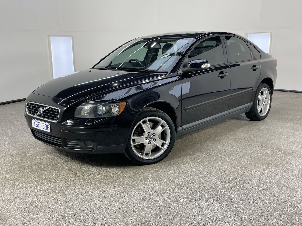 2006 Volvo S40 T5 AWD Automatic Sedan
