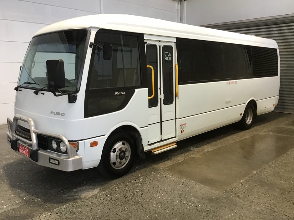 MITSUBISHI FUSO. ROSA BUS Manual 22 Seats Bus