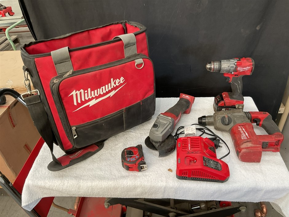 Unreserved Power Tools Liquidation Sale