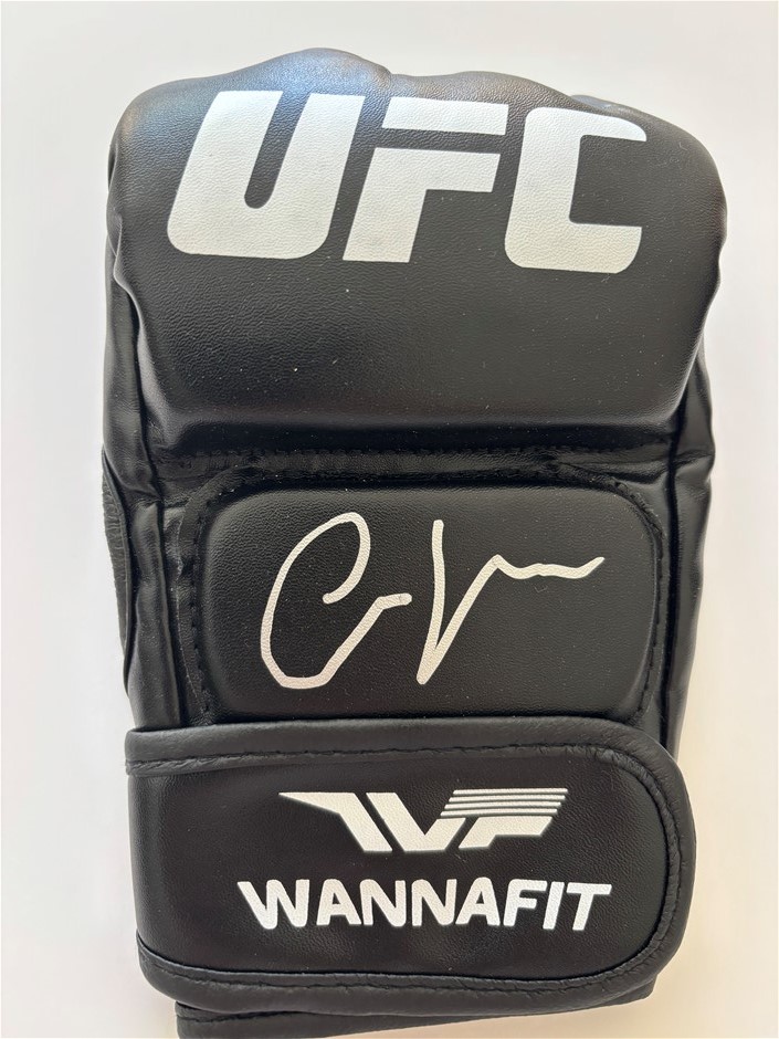 MOVIE & SPORTS SIGNED MEMORABILIA