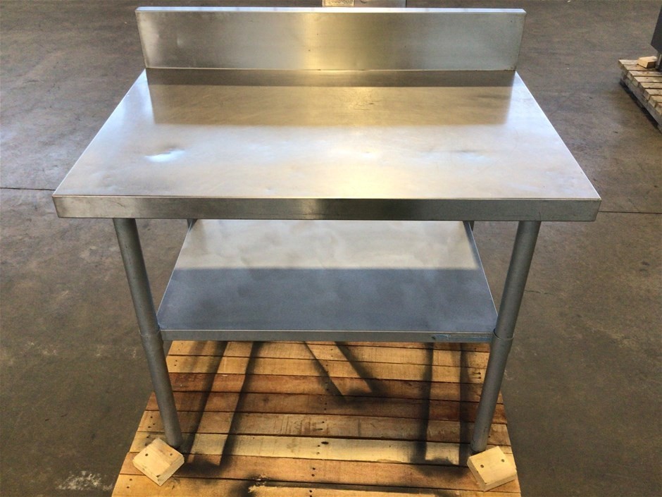 No Reserve Warehouse & Catering Clearance