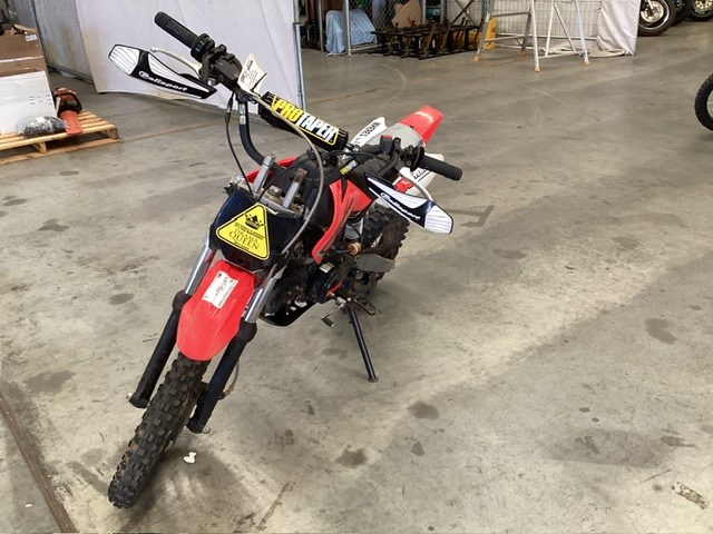 <p>000 BSE PH02D Motorcycle</p>