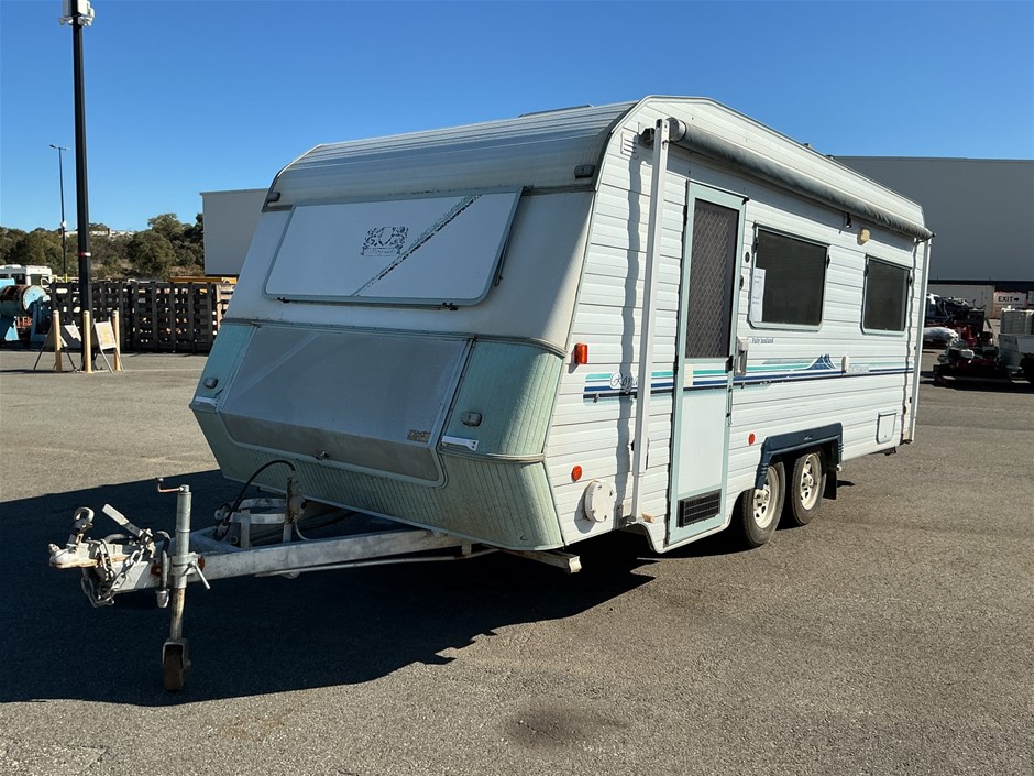 1999 Windsor Statesman Royal Caravan