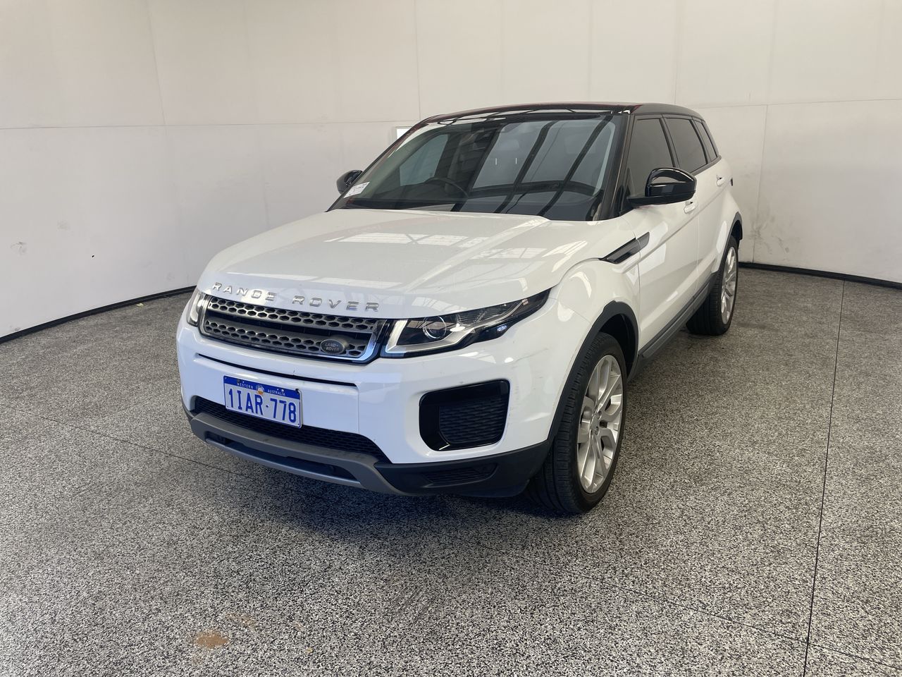 2018 Land Rover Range Rover Evoque TD4 SE 