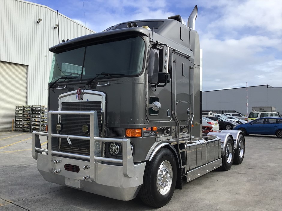 2010 Kenworth K108 6 x 4 Prime Mover Truck