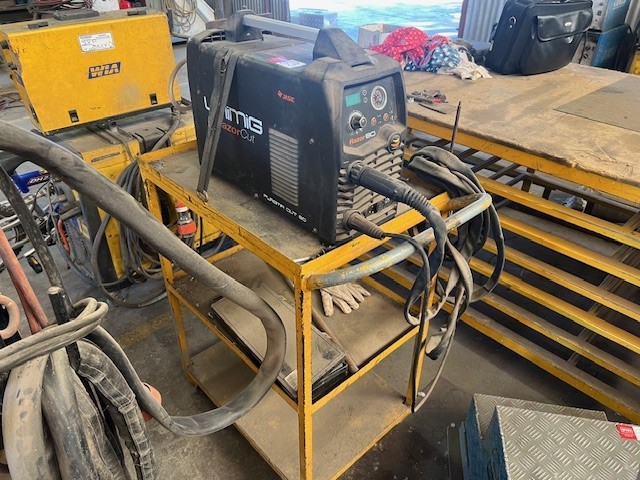 Unimig Razor cut Plasma cut 80 Plasma Cutter Auction (0063-5060038 ...