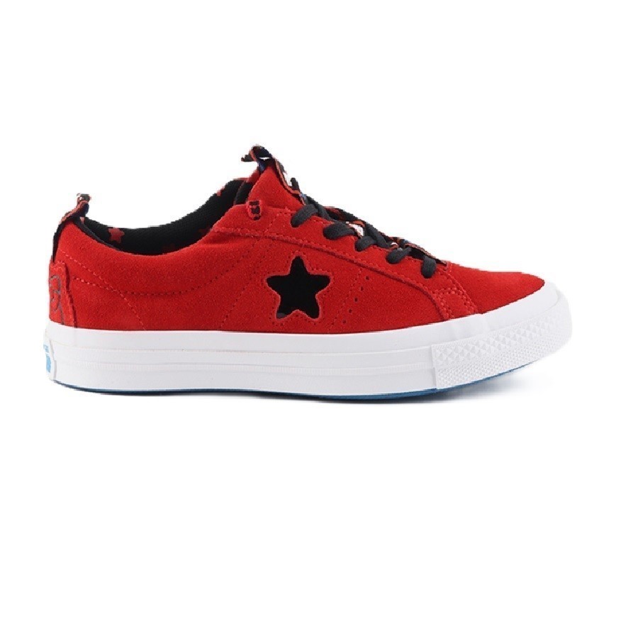CONVERSE Unisex Hello Kitty One Star Suede Sneaker, Size UK 6.5, Fiery Red/