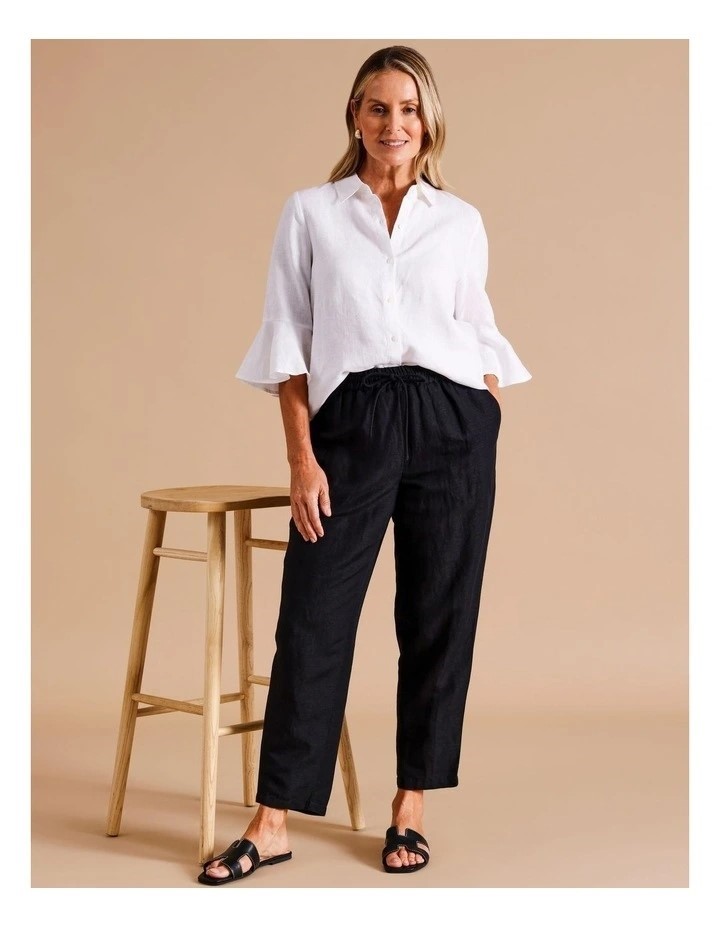 REGATTA European Linen Blend Elastic Waist Linen Blend Pant. Size: 12. Colo