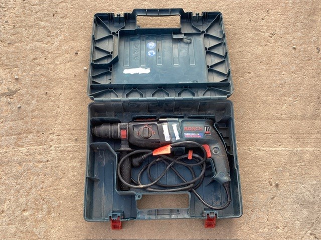 <p>Bosch GBH2.26 DFR Professional Electric Hammer Drill</p>