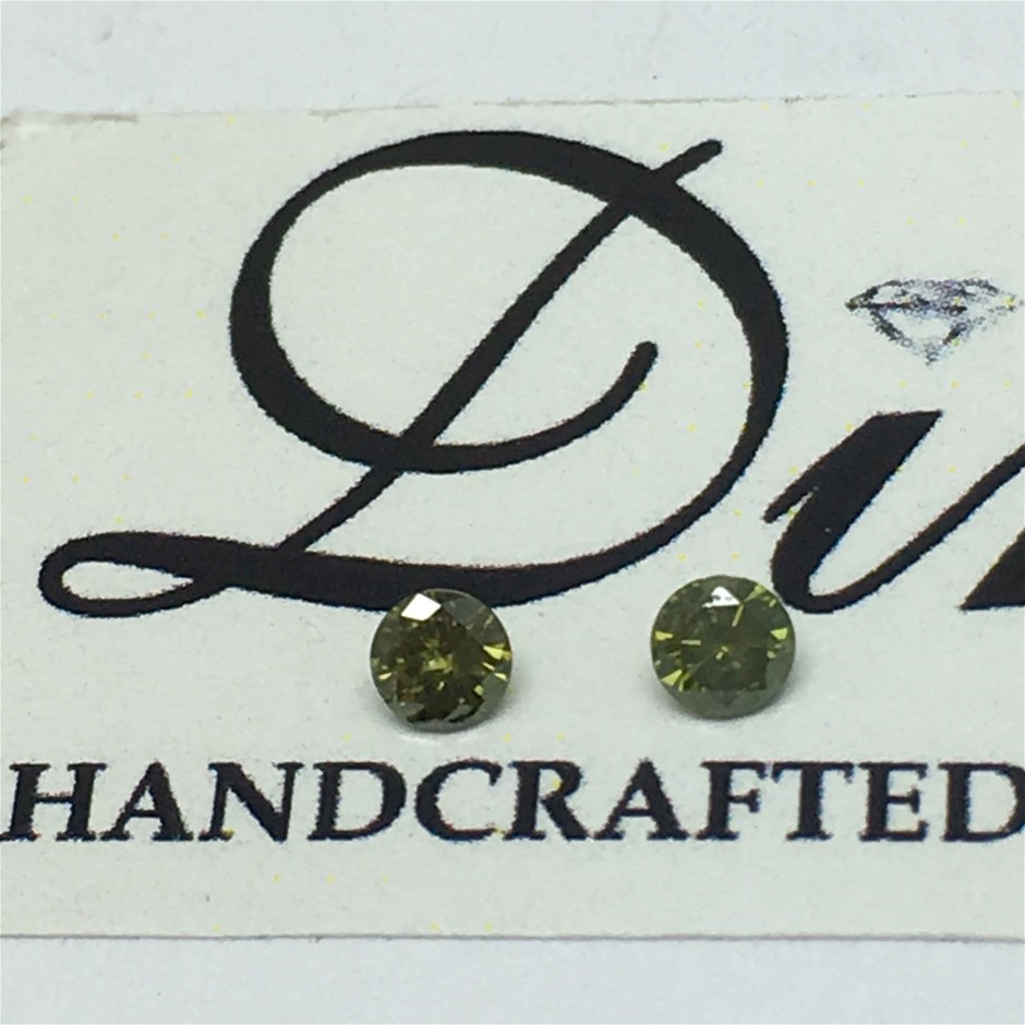 0.14ct Two Stones Green Diamond Round