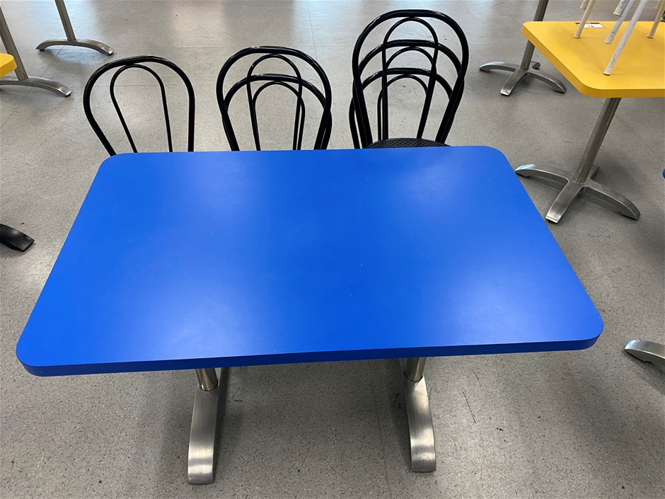 Café table with 6 stackable chairs Auction (0064-8020561) | Grays Australia