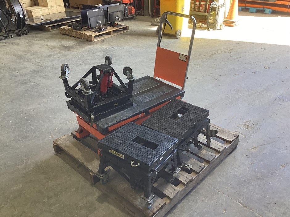 Lifting Tables Assorted x4 Auction (0054-7058345) | Grays Australia