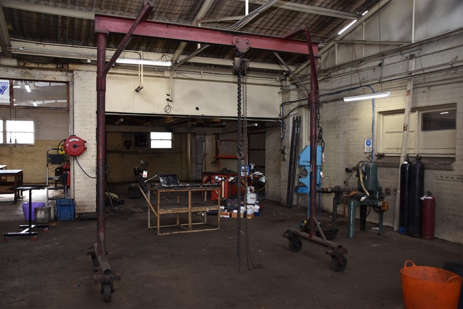 Heavy Duty Mobile Workshop Hoist
