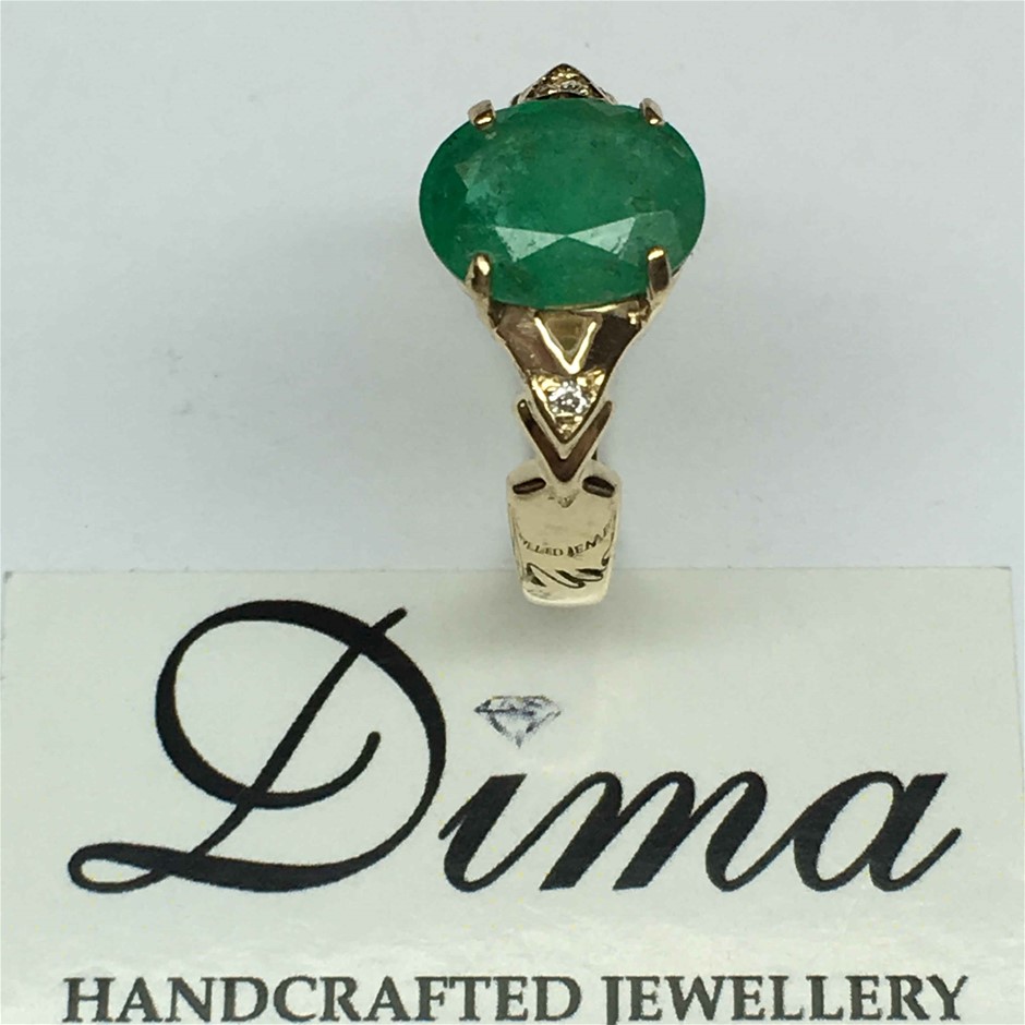 2.32ct Emerald &0.03ct  Dia. Ring 9K Yellow Gold
