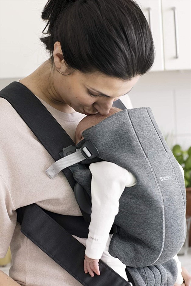 BABYBJÍRN Baby Carrier Mini in 3D Jersey, Dark Grey, Newborn to 12 Months.