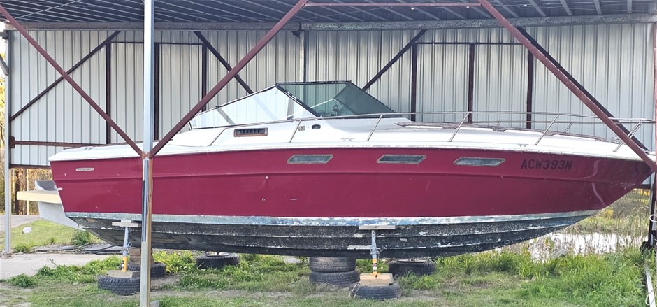 Sea Ray 300 Express Widebody 