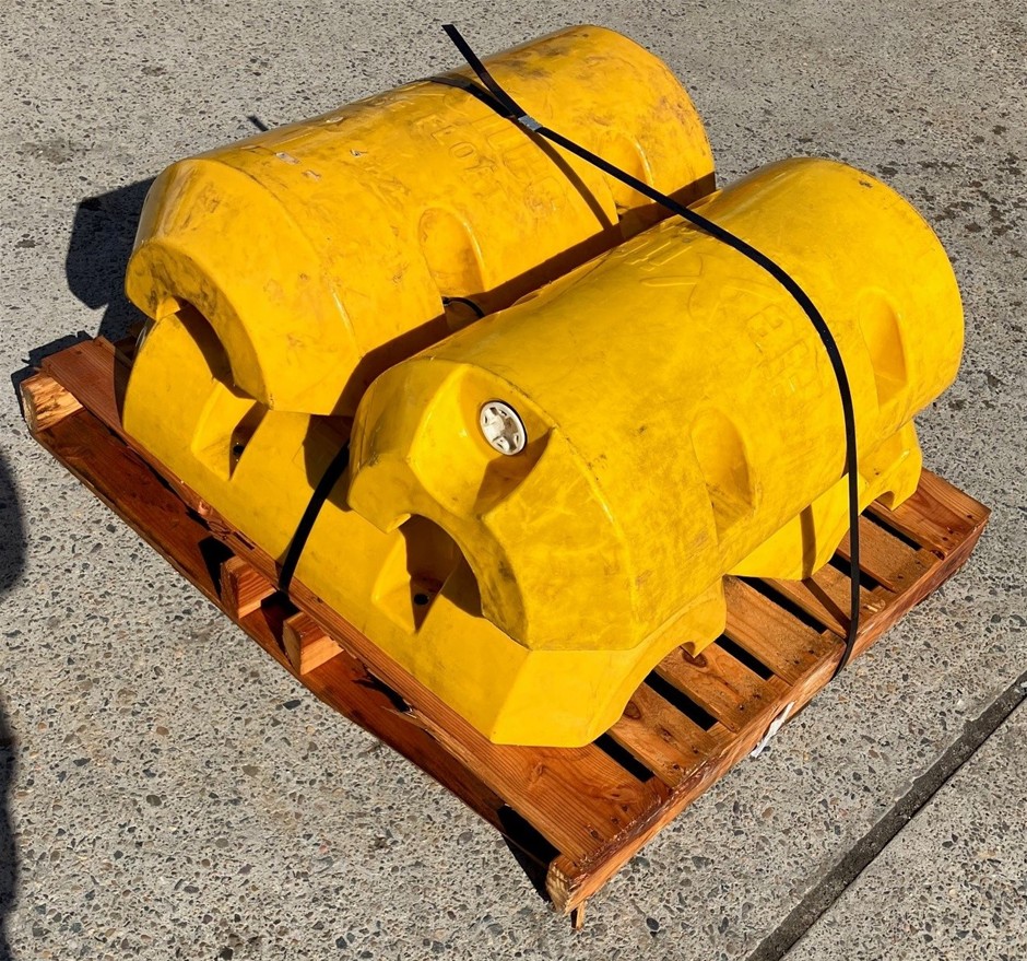 4x Float 1/2 - Suit Pump Suction Hose Auction (0093-5060385) | Grays ...