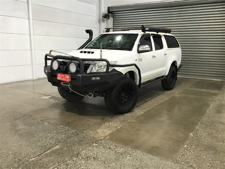 2011 Toyota Hilux SR (4x4) KUN26R Turbo Diesel Manual Dual Cab