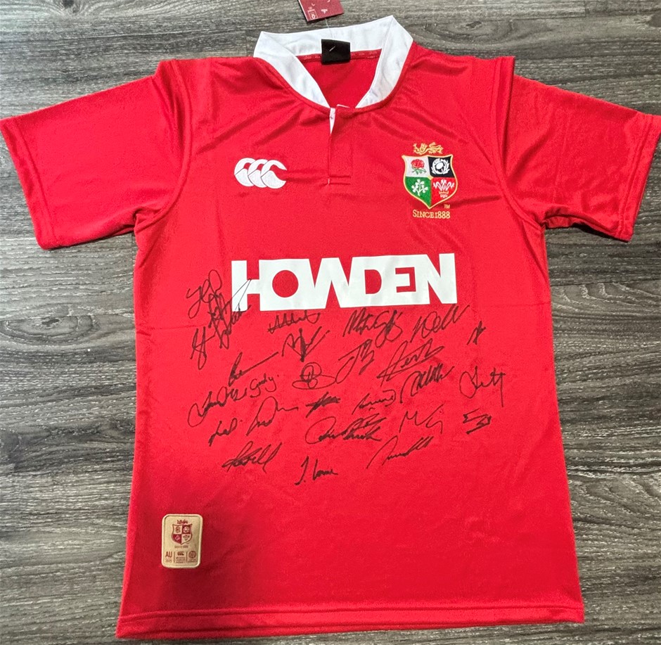 MOVIE & SPORTS SIGNED MEMORABILIA