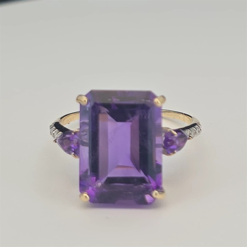 Yellow Gold Natural Amethyst & Diamond Ring with Valuation