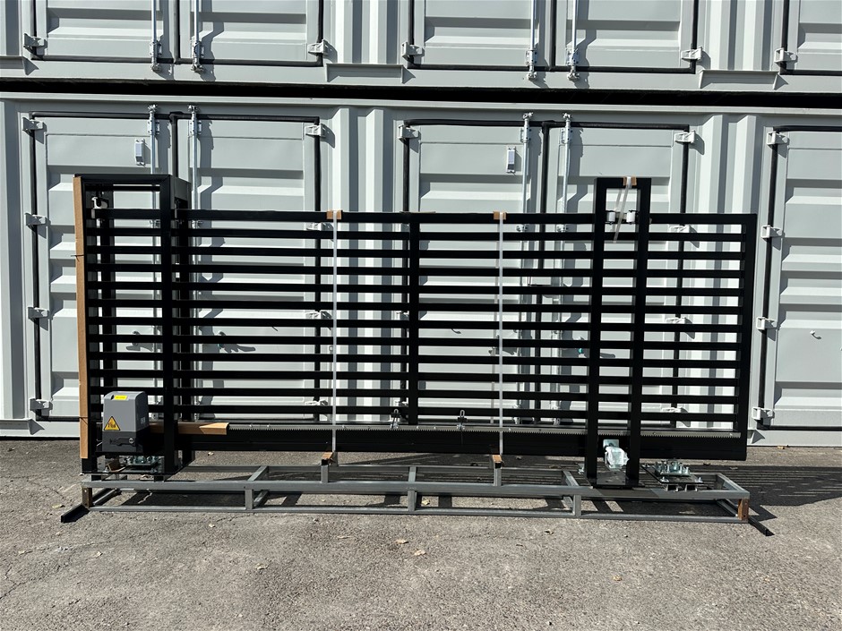 Unused 4M Electric Sliding Gates Horizontal Style