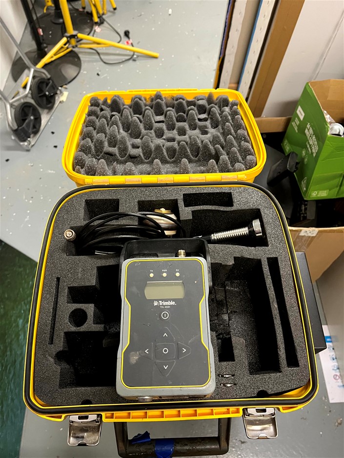 Unreserved Surveying Equipment - WA