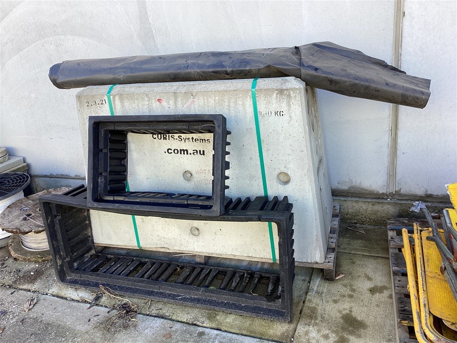 Assorted Communications Pits Auction (0021-3034734) | Grays Australia