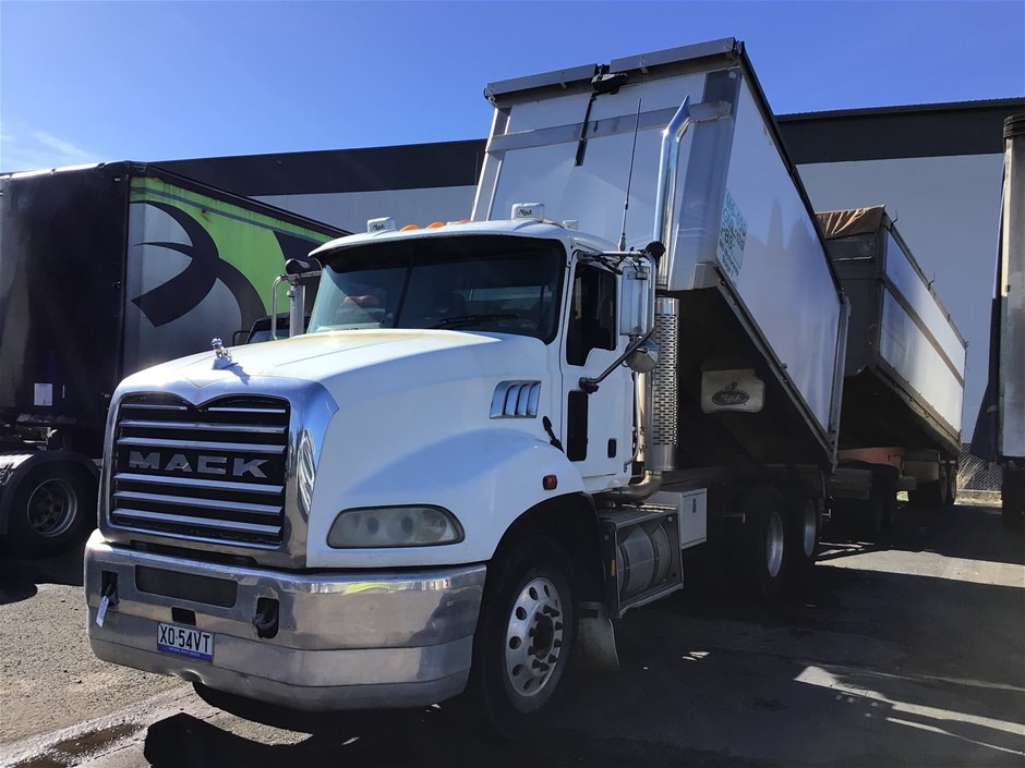 No Reserve 2010 Mack CMMR 6x4 Rigid Tipper Truck