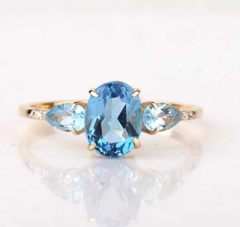 Yellow Gold Natural Swiss Blue Topaz 2.4 ct & Diamond Ring with Valuation