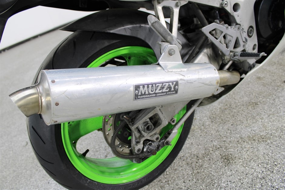 1993 Kawasaki ZXR750 – Rare Race Heritage Model, 27002 km